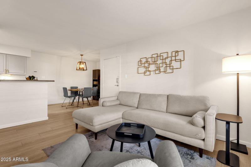 10-web-or-mls-5995-n-78th-st-1100