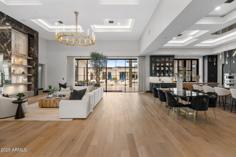 4-web-or-mls-6324-e-cochise-rd