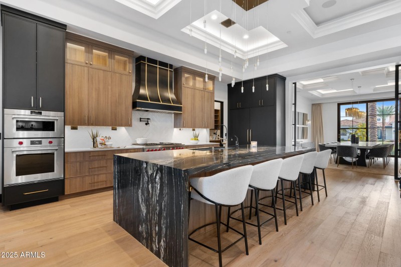 16-web-or-mls-6324-e-cochise-rd