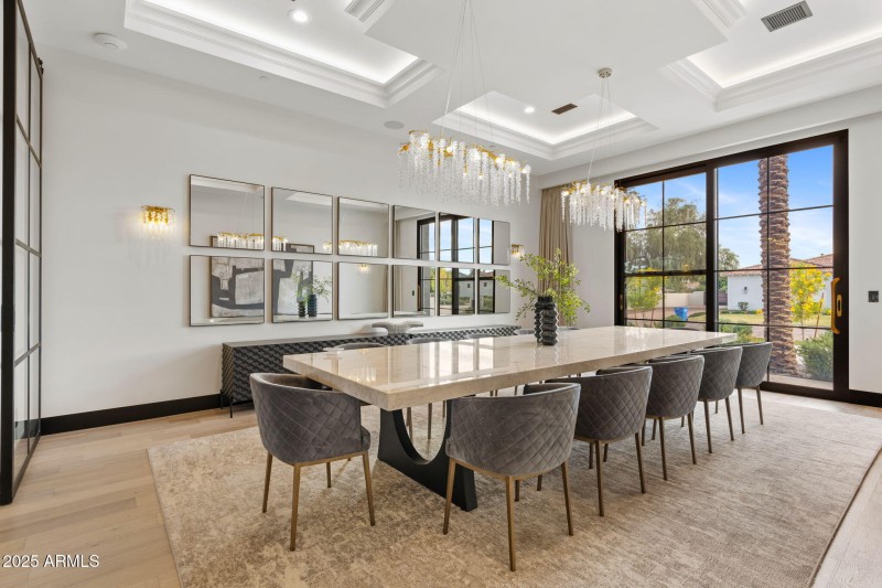 19-web-or-mls-6324-e-cochise-rd