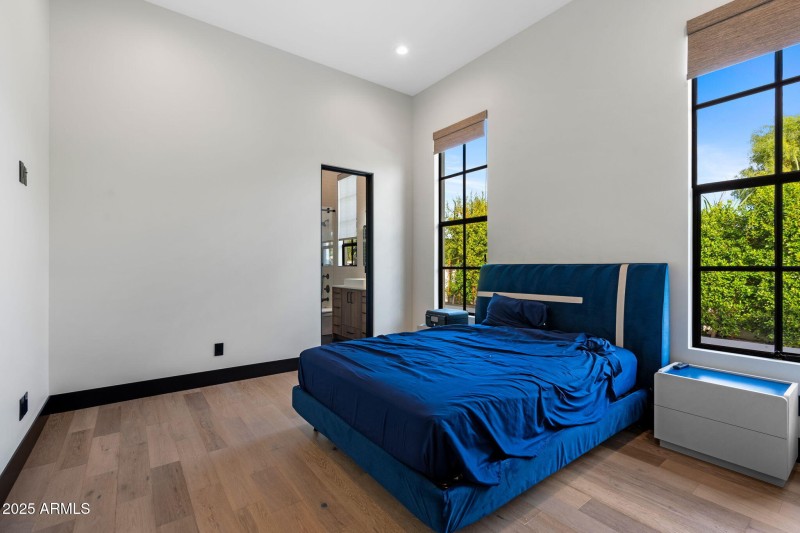 38-web-or-mls-6324-e-cochise-rd