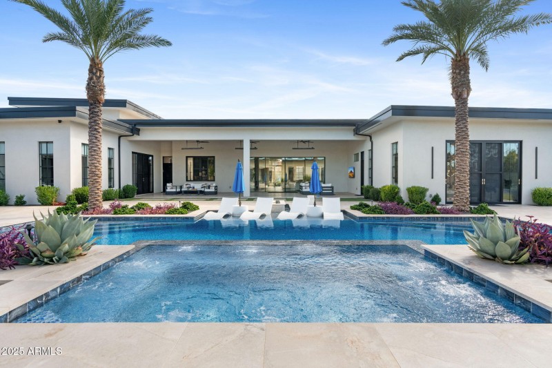 41-web-or-mls-6324-e-cochise-rd