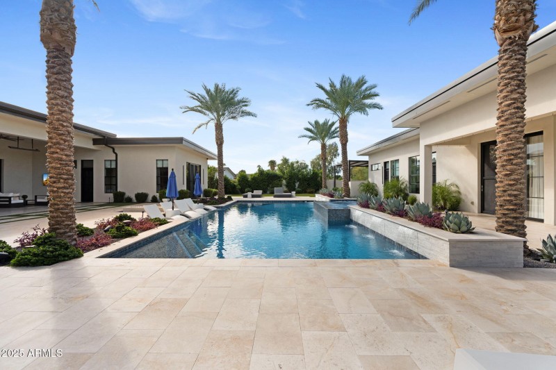 42-web-or-mls-6324-e-cochise-rd