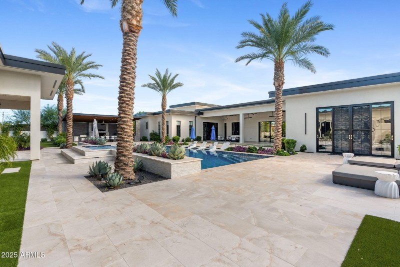 43-web-or-mls-6324-e-cochise-rd