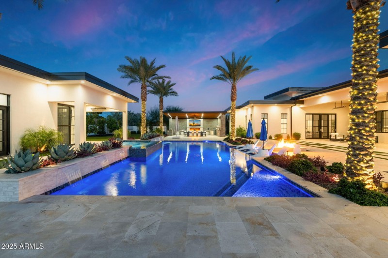 66-web-or-mls-6324-e-cochise-rd