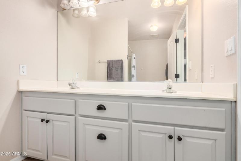 bathroom 3 - upstairs