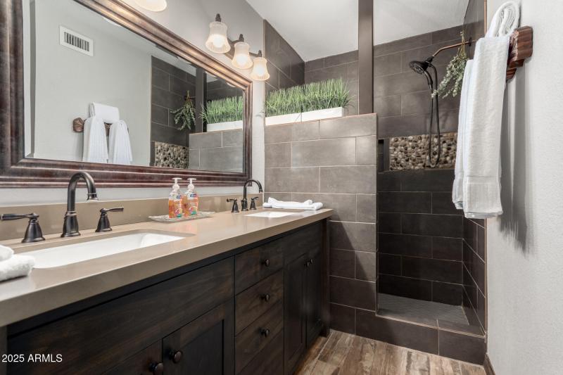 26 - Scottsdale 7401