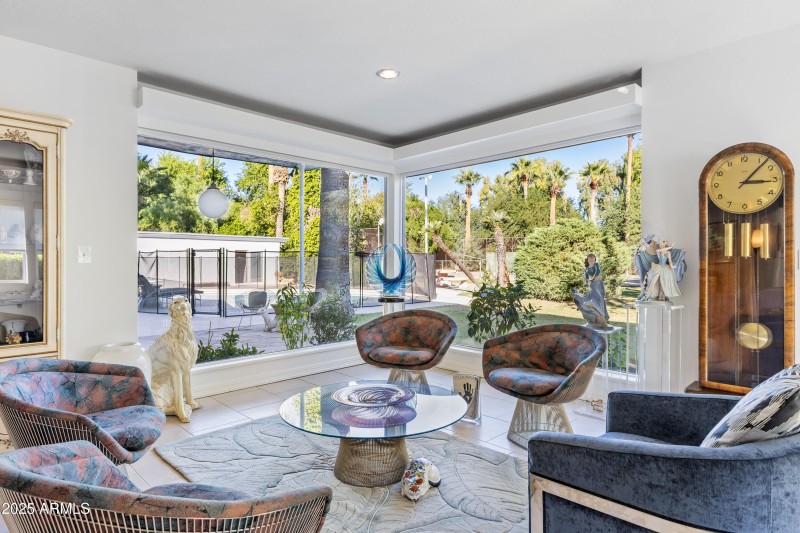 Expansive clerestory windows