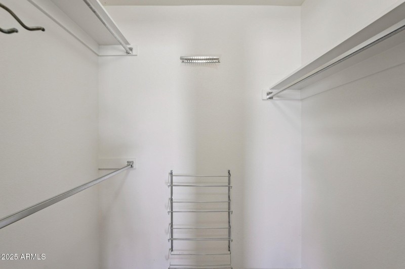 17-web-or-mls-N Buntline Dr-S2910-017