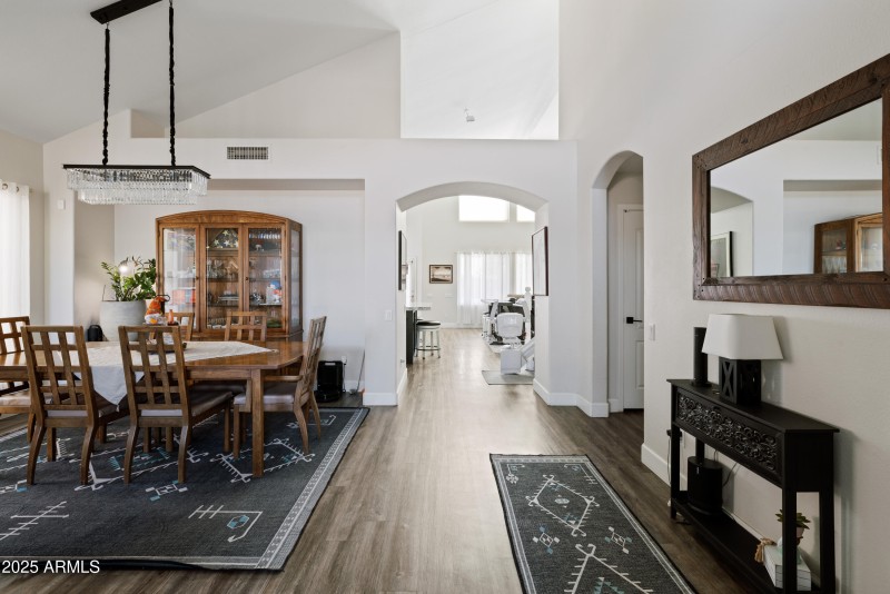 3951 E Cullumber St_22