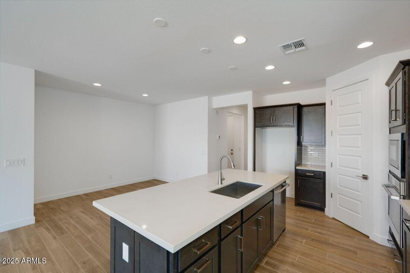 hj-az-phoenix-asante-discovery-quartz-lo