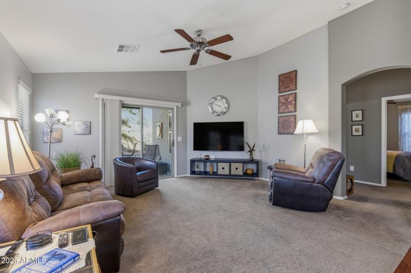 14-web-or-mls-19589 N Portarosa Ct-14