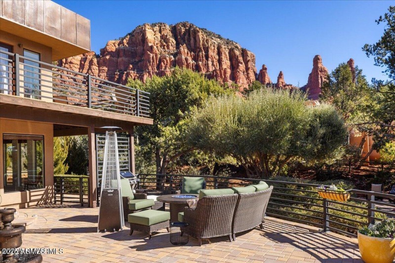 20250225223514270877000000-o