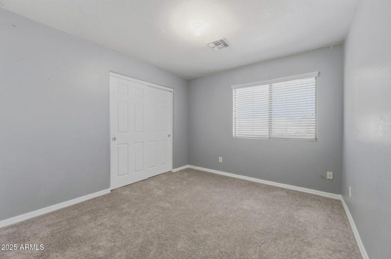 25-web-or-mls-43226 W Kimberly St-25