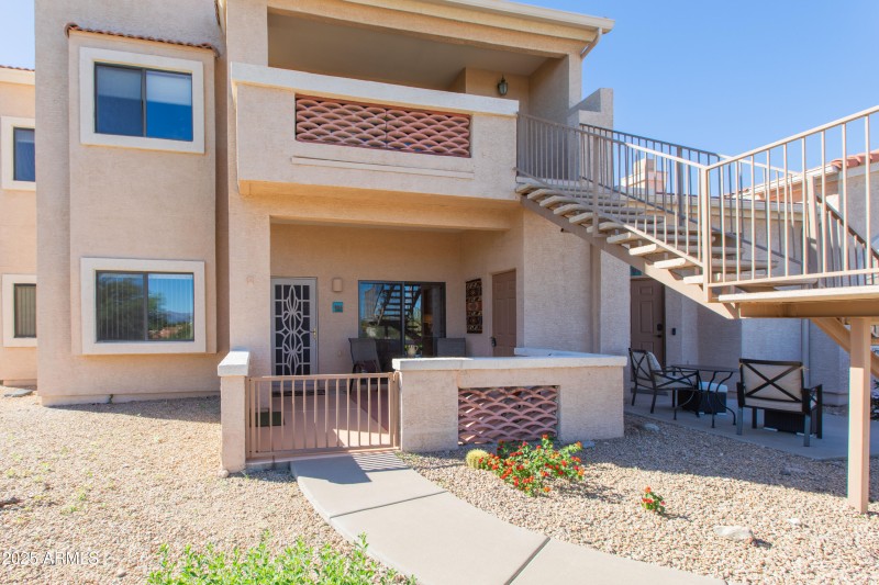 Step free lower level