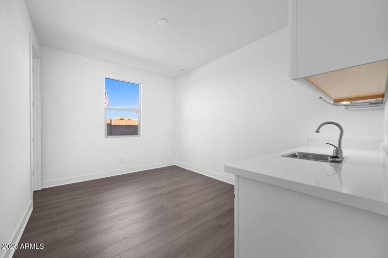 hj-az-phoenix-lucero-hazel-lot-52-kitche