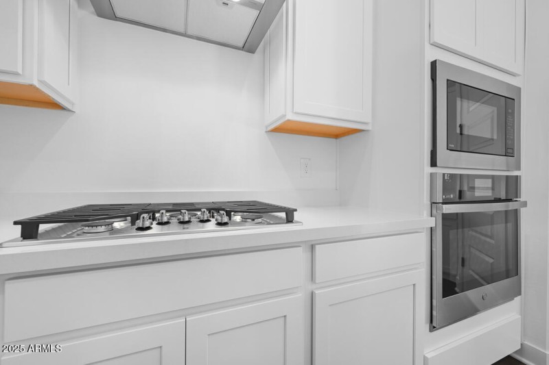 hj-az-phoenix-lucero-hazel-lot-52-kitche