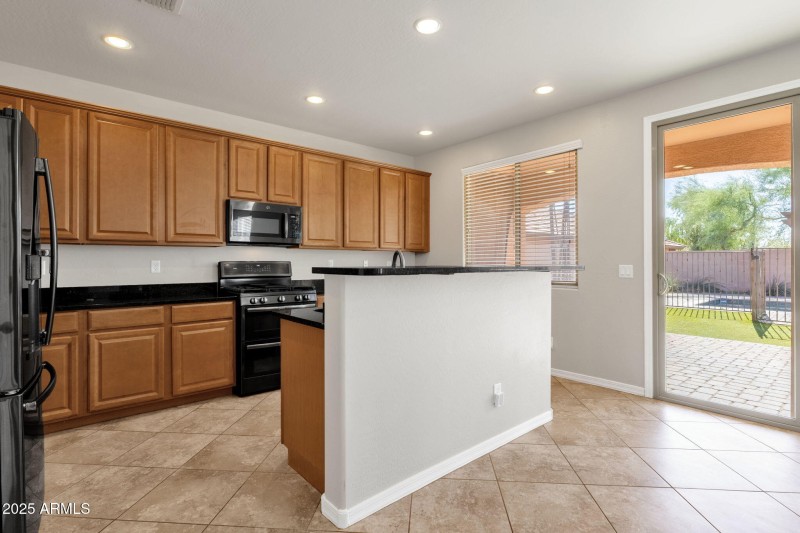 11-web-or-mls-2947-e-saltsage-dr