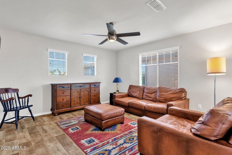 22-web-or-mls-2947-e-saltsage-dr