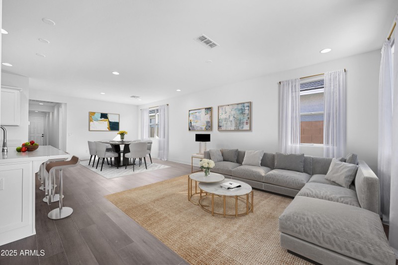 GREAT ROOM (RIGHT) & DINING (LEFT)_CC