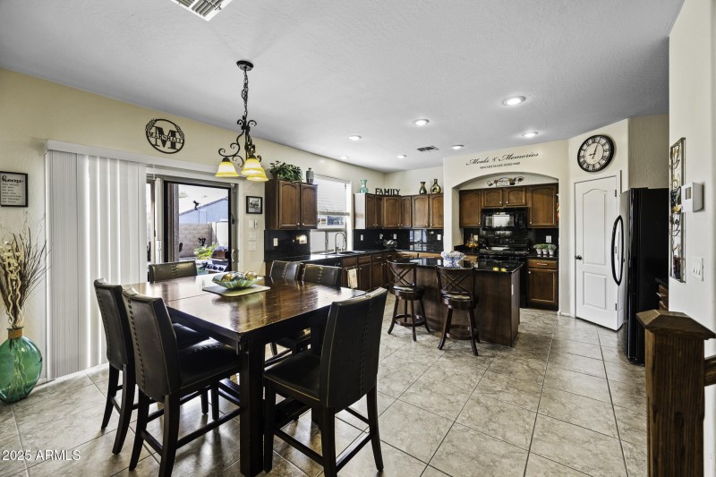 41209 W Hayden Dr-26