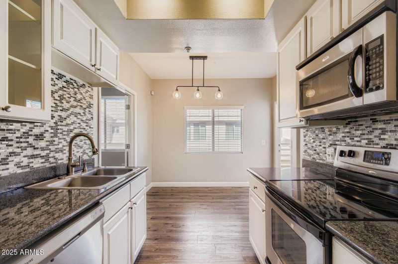 4343 N 21st St 213 - Web Quality - 013 -