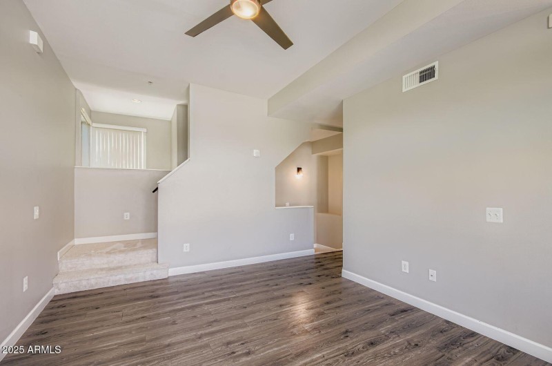 4343 N 21st St 213 - Web Quality - 017 -