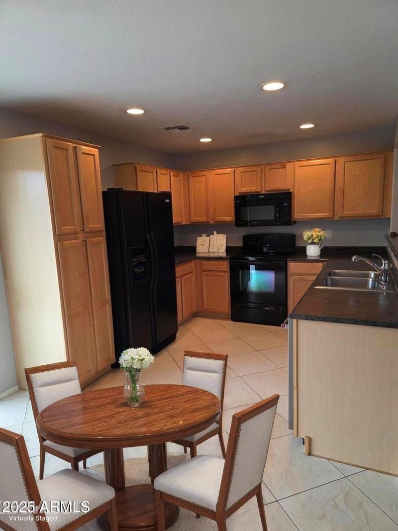 dc-kitch - Kitchen - Standard - 0