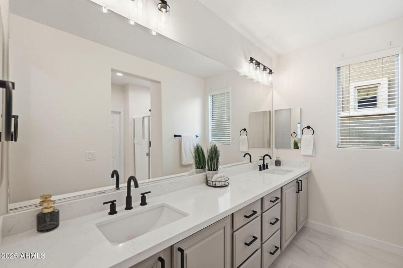 34-web-or-mls-034_ListerPros (1)