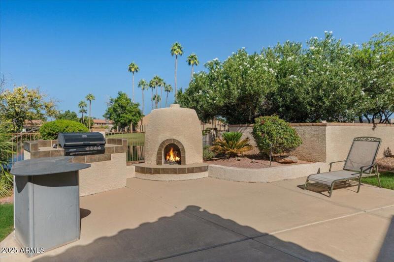 51-Fireplace and BBQ