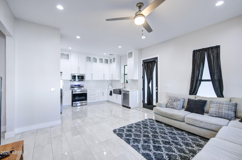 Casita Living Room 4