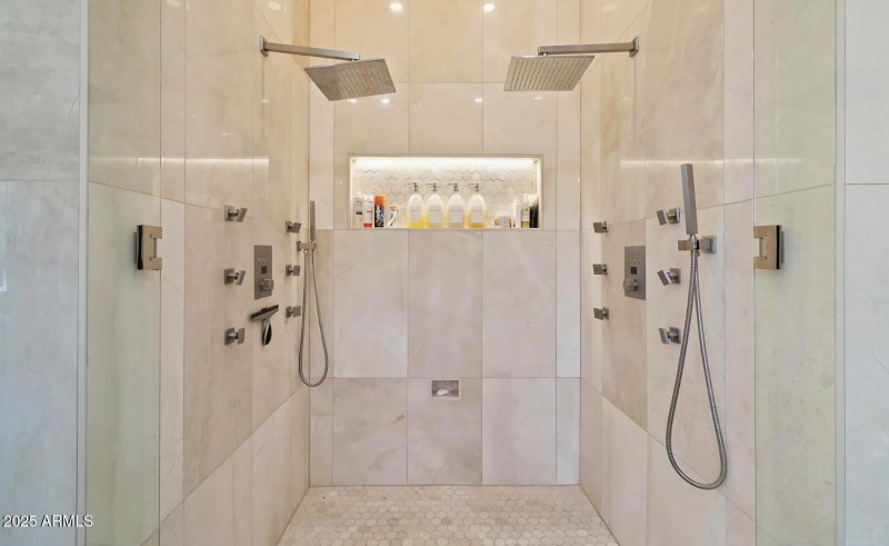 Screenshot 2025-10-29 at 10.01.57AM