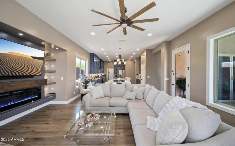 Screenshot 2025-10-29 at 10.04.03AM