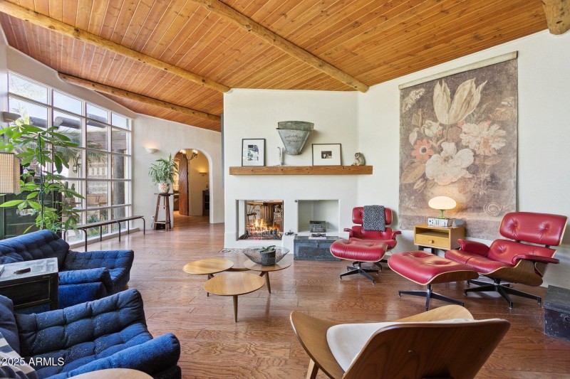 13-web-or-mls-7005-e-jackrabbit-rd