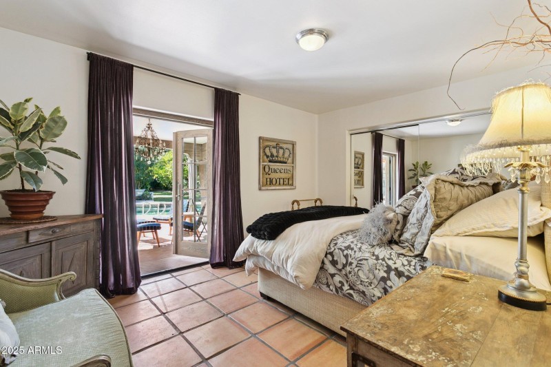 39-web-or-mls-7005-e-jackrabbit-rd