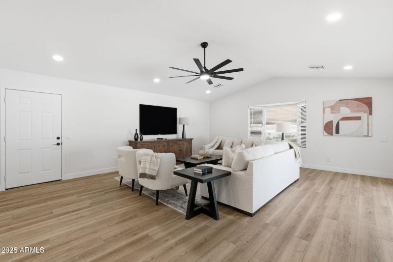 7-web-or-mls-007_DSC04049