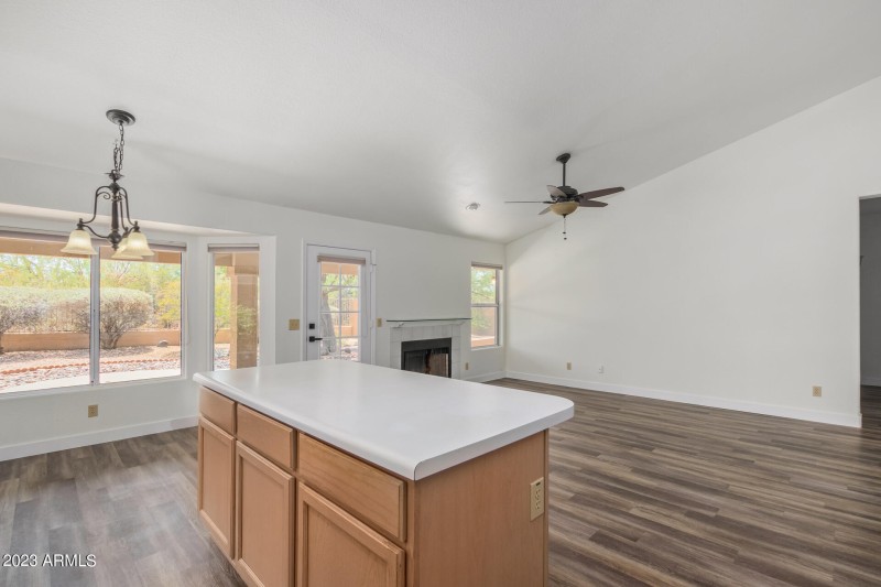 0010-10 - Montgomery