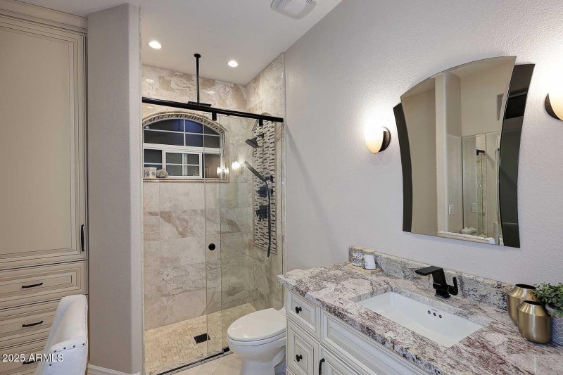 Night-2nd Primaray Bedroom-Ensuite