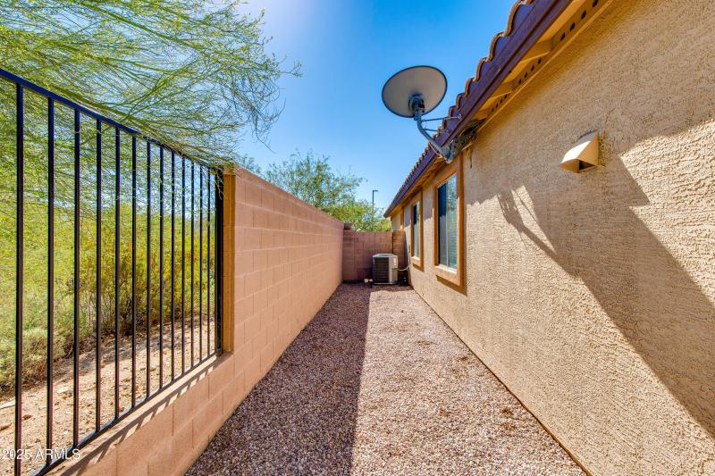 50-Via Caballo Blanco