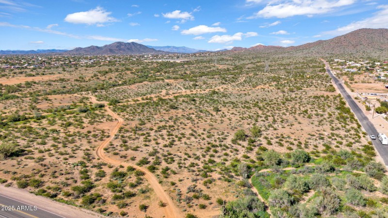 38-web-or-mls-DJI_20251028133852_0015_D