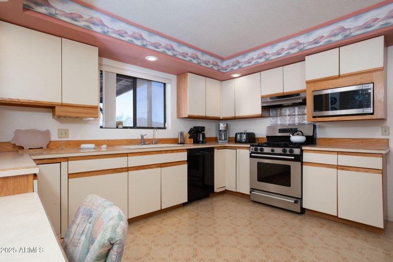 45-web-or-mls-1147 Pedro Ct-45