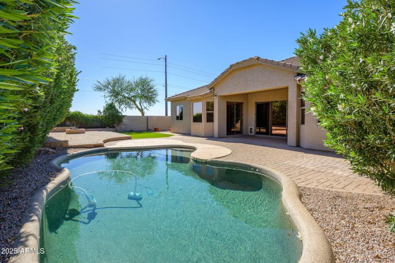 34-web-or-mls-Roger-29