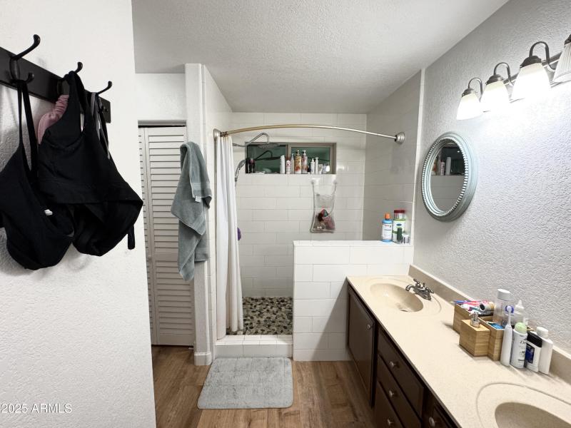 Master Bath_1185 N Woodburne Dr_IMG_9527