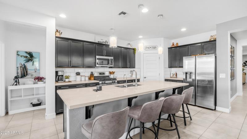 12838 W Tuckey Ln (11)