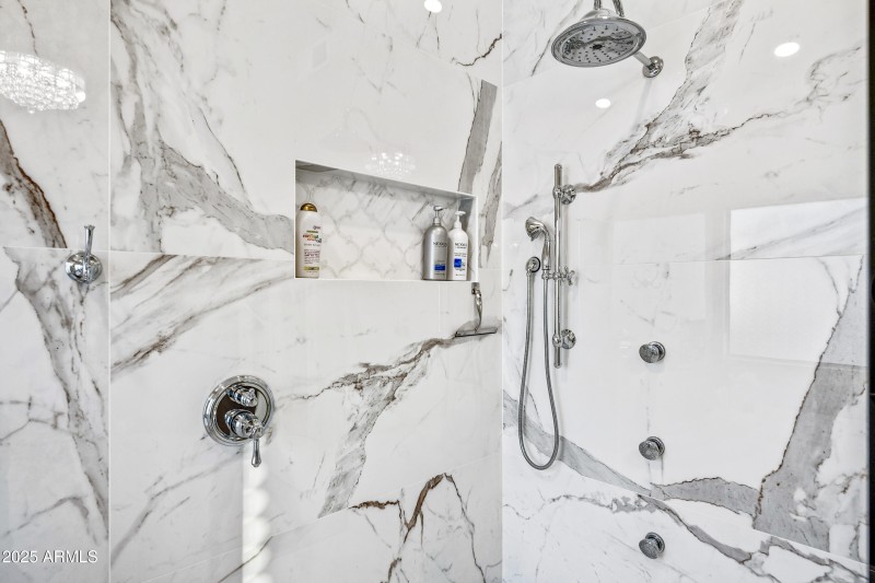 74-1817EWTC-ocupix-IR