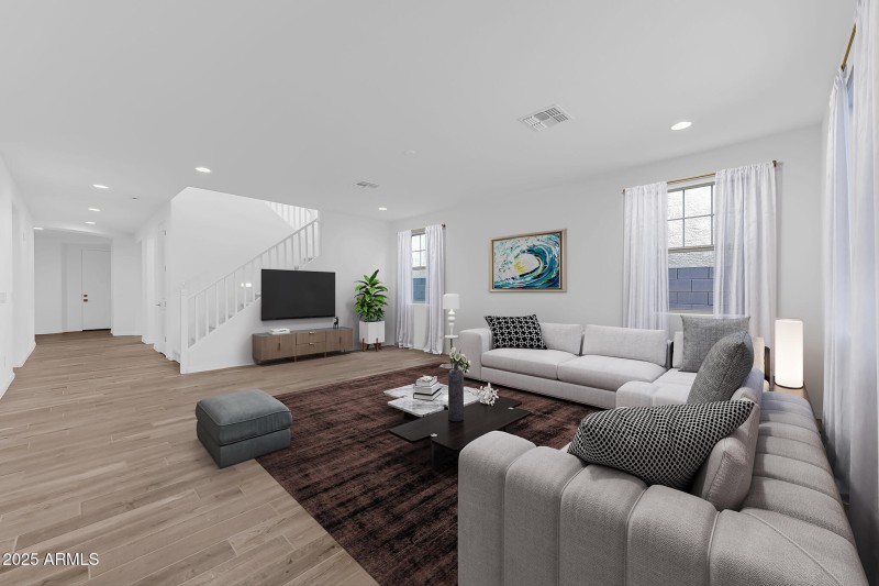 10205 W WELDON Avenue - Ready Now!