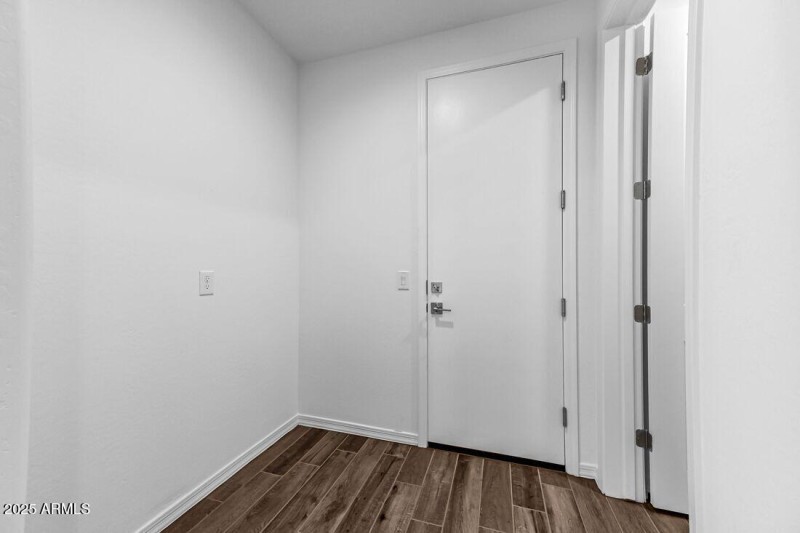 10205 W WELDON Avenue - Ready Now!