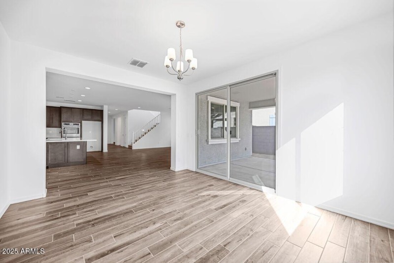 10205 W WELDON Avenue - Ready Now!