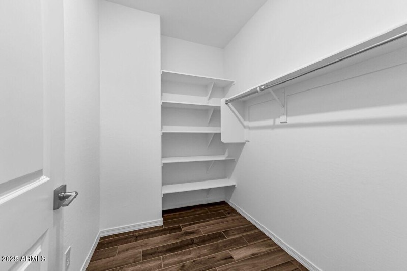 10205 W WELDON Avenue - Ready Now!