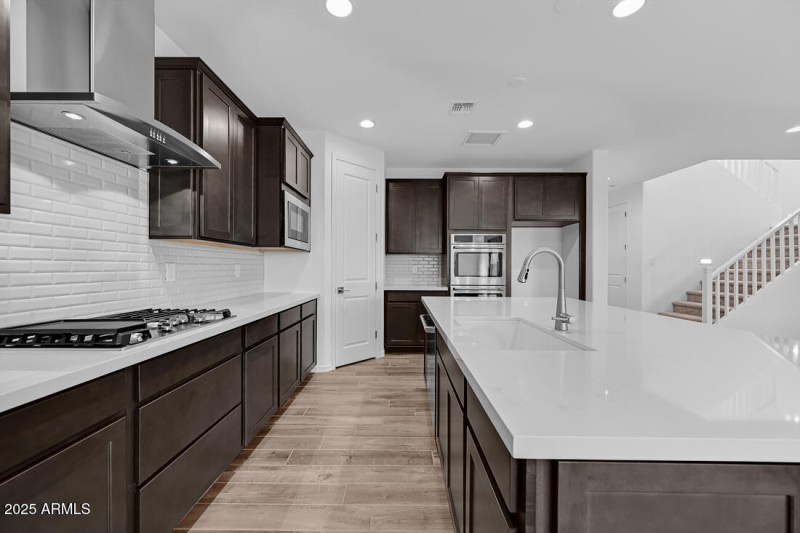 10205 W WELDON Avenue - Ready Now!